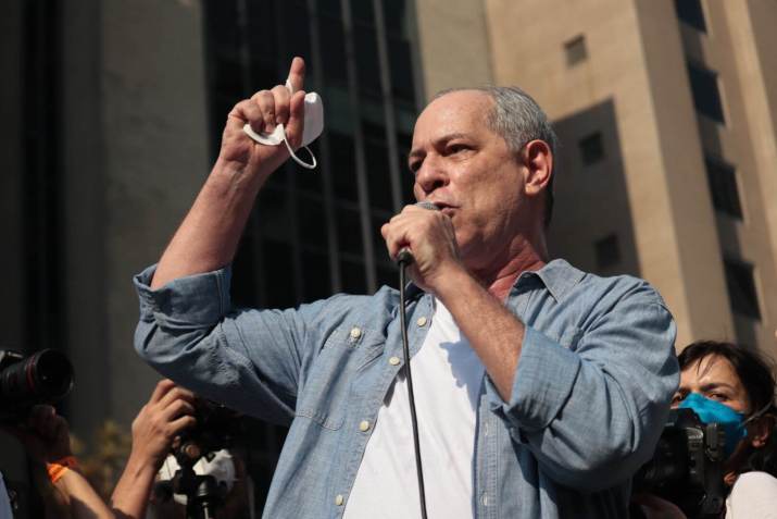 Ciro Gomes em ato na Paulista contra o governo federal / Foto: Estadão Conteúdo