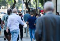 Desemprego recua a 13,7% no trimestre até julho, mas ainda atinge 14,1 milhões