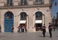 Polícia de Paris prende três suspeitos de roubar joias avaliadas em € 10 milhões
