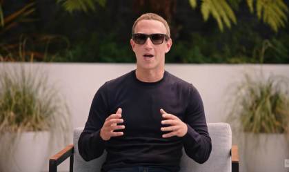 Mark Zuckerberg perde quase US$ 6 bi em dia de falhas e denúncias ao Facebook