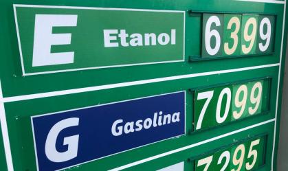 Gasolina ultrapassa barreira dos R$7 em Copacanana, na Zona Sul do Rio de Janeiro.
