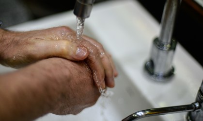 Consumo de água em condomínios aumenta 10% no 1º tri de 2021, diz levantamento