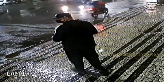 Suspeito foge após atacar sede do Consulado da China no Rio com objeto explosivo