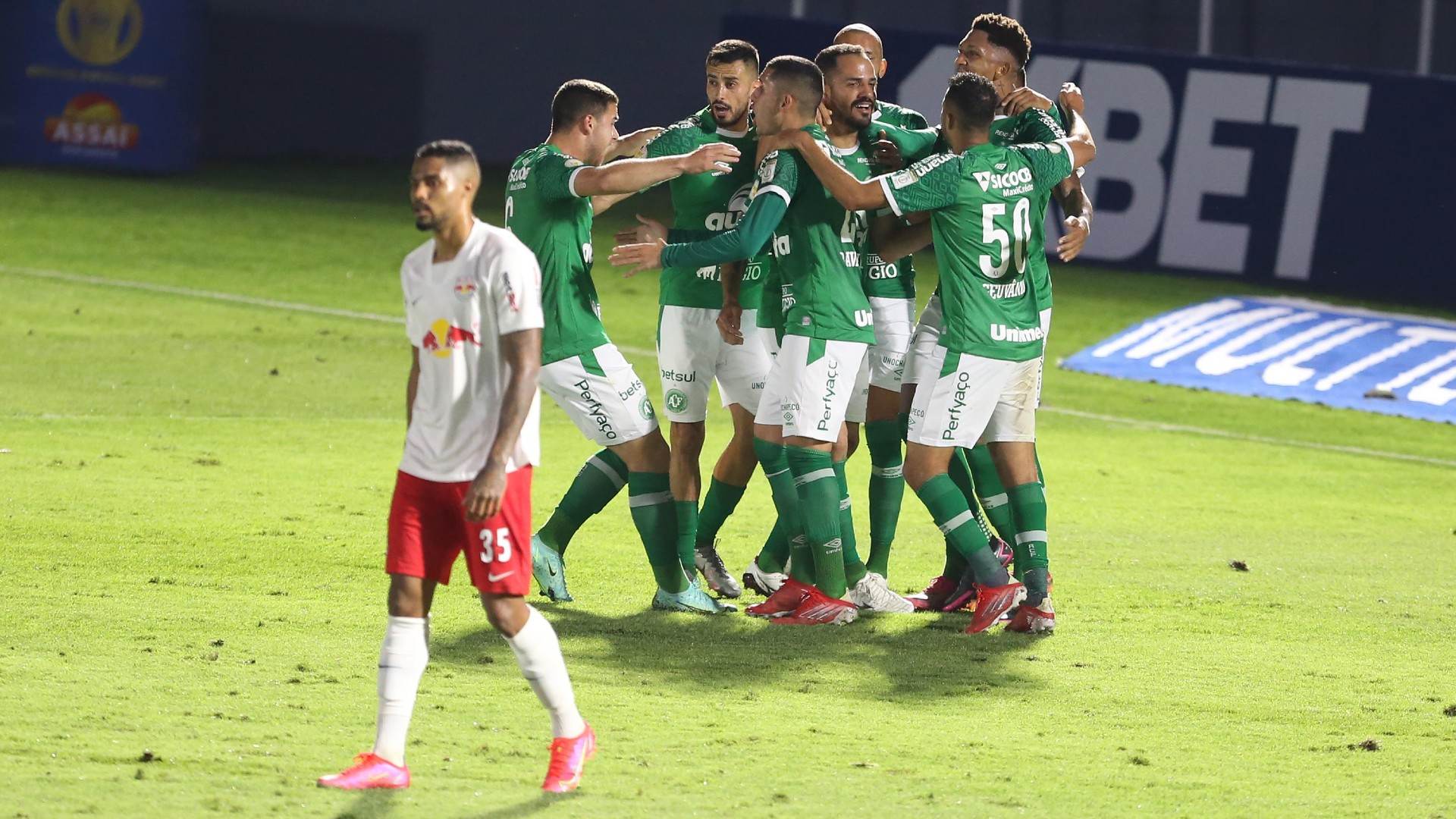 Chapecoense venceu o Red Bull Bragantino por 2 a 1 fora de casa / Wilian Oliveira/Futura Press/Estadão Conteúdo