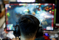 Ações de empresas chinesas de jogos despencam após restrições regulatórias