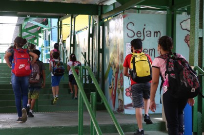 Crianças | escolas | pandemia | aulas
