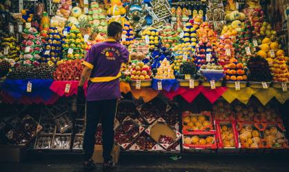 Conexão Agro: Frutas para o Natal, como lichia, uva e pêssego, têm preço bom
