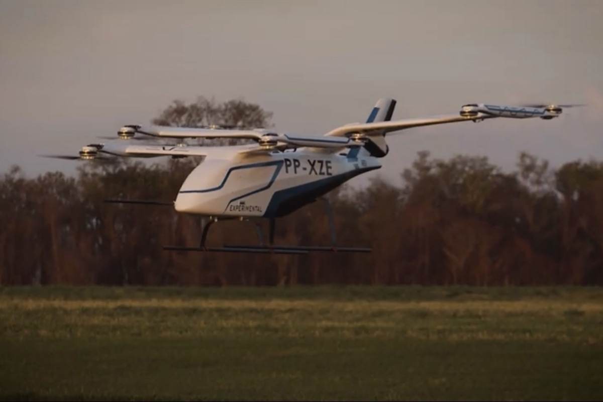 eVTOL da Eve em escala reduzida; modelo voou em marco