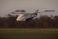 Voos de “carro voador” da Embraer devem custar até US$ 100 por passageiro