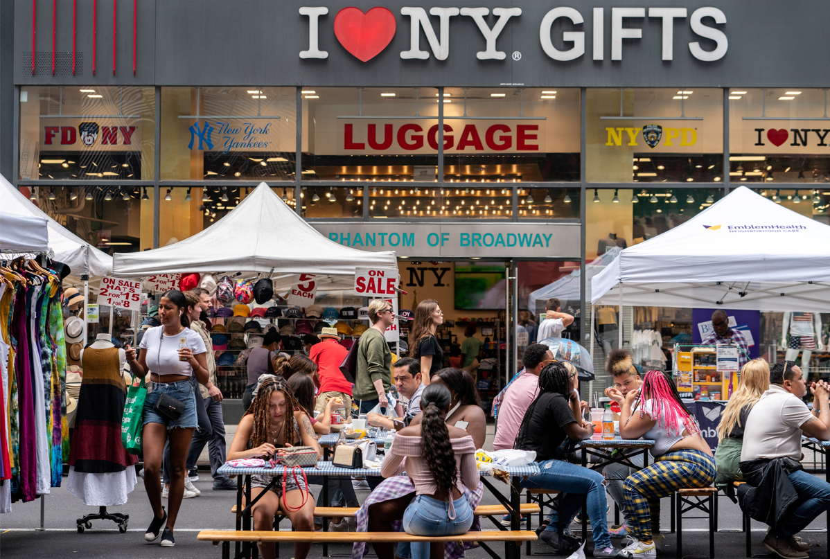 Feira de rua próxima à Times Square, em Nova York