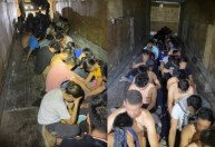 Agentes de fronteira encontram imigrantes brasileiros dentro de caminhão nos EUA
