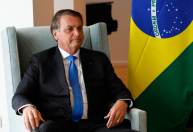Prefeito de Nova York diz para as pessoas não serem como Bolsonaro e se vacinarem