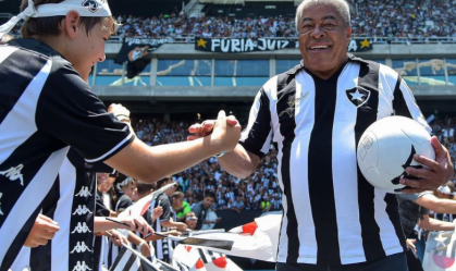 Jairzinho, o Furacão da Copa de 70, recebe alta após ser internado com Covid-19