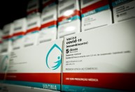 Fiocruz recebe novo lote de IFA e garante entrega da AstraZeneca até novembro