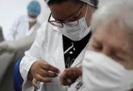 Pfizer inicia teste de vacina em pessoas imunossuprimidas no Brasil