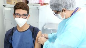 Vacinação de adolescentes