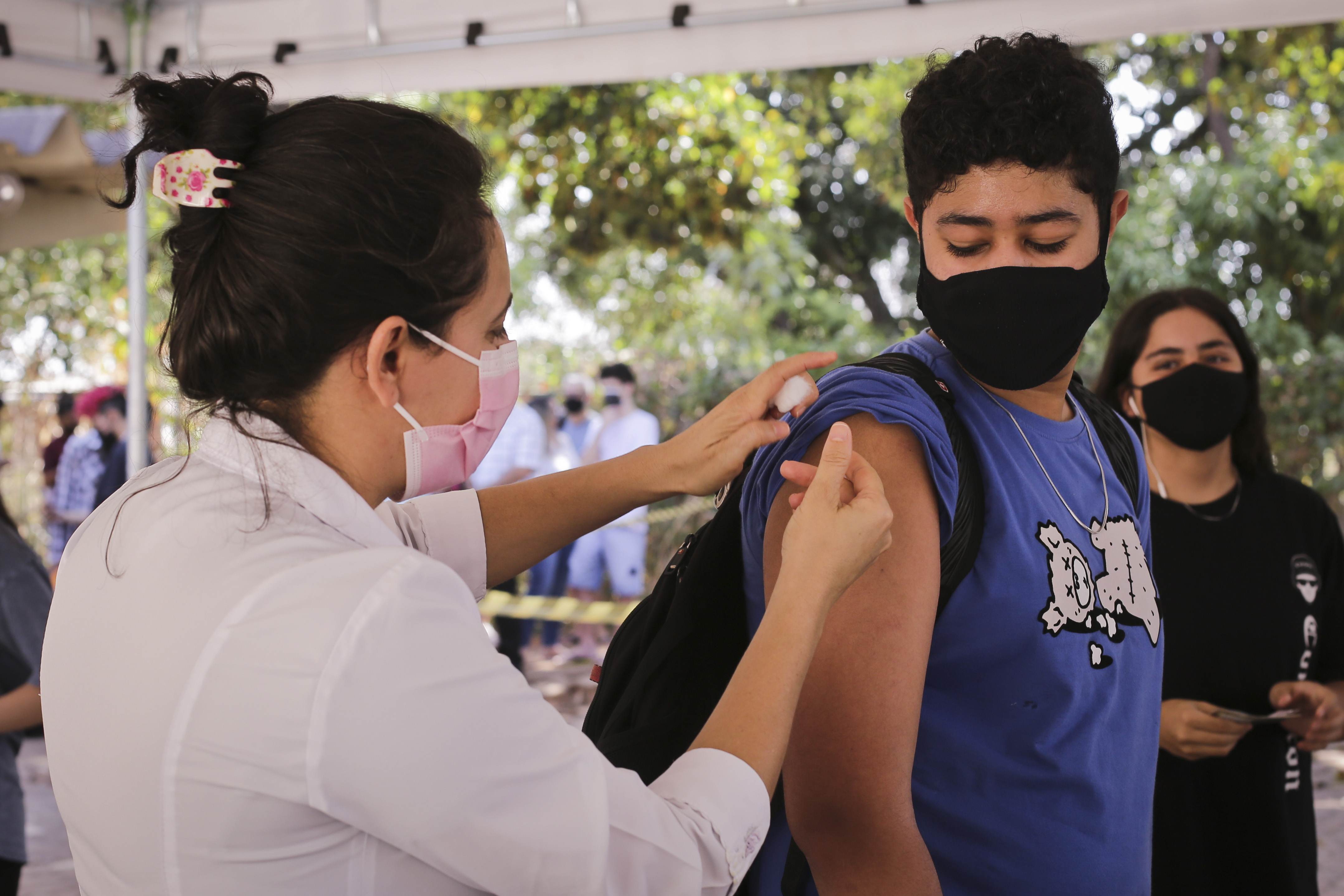 Vacinação de adolescentes contra a Covid-19