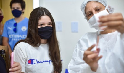 Casos de Síndrome Respiratória Aguda Grave seguem em elevação entre crianças e adolescentes