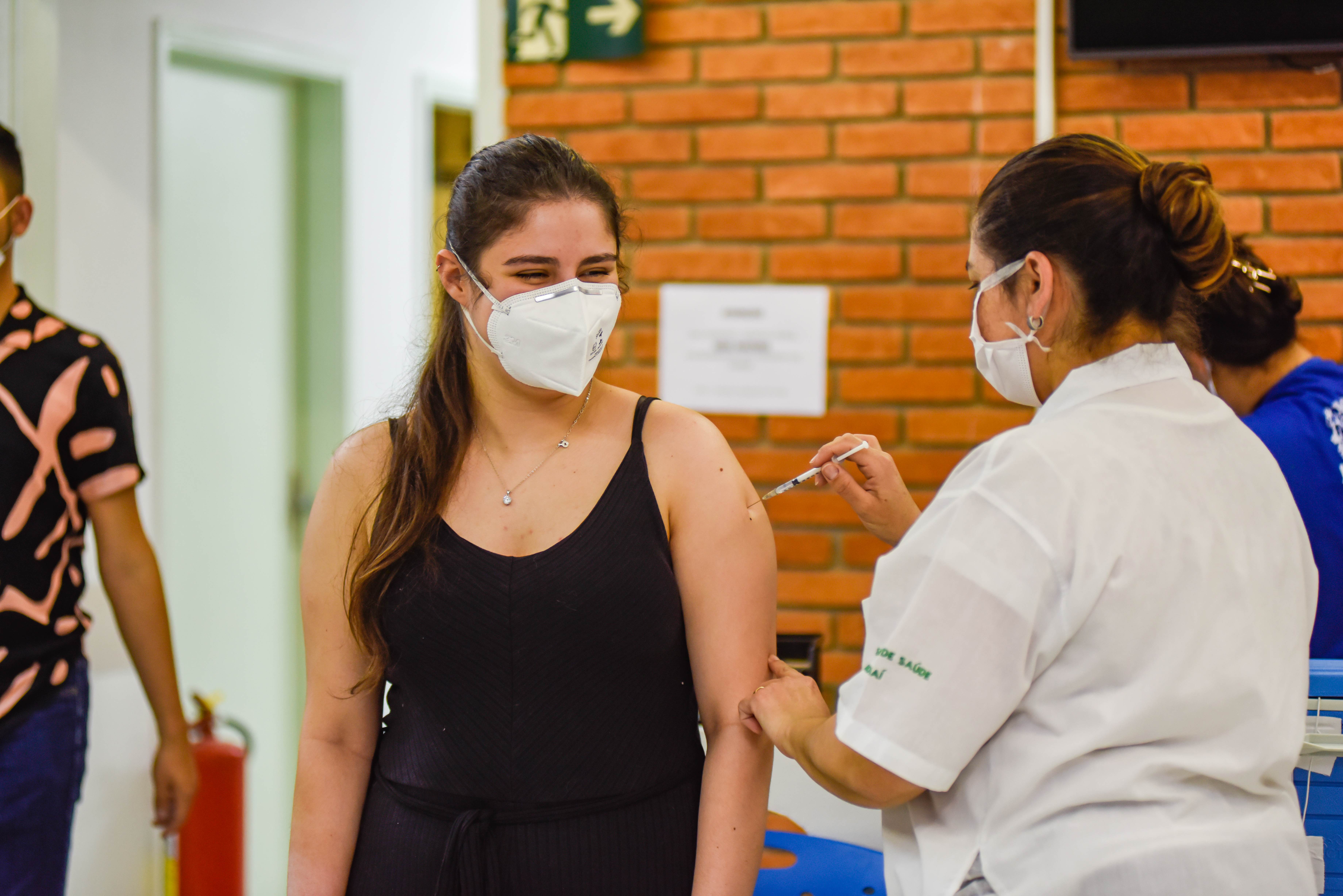 Vacinação de adolescentes contra a Covid-19 em Jundiaí