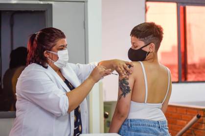 Vacinação de adolescentes contra a Covid-19 em Jundiaí