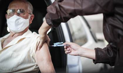 Brasil ultrapassa 594 mil mortes por Covid-19