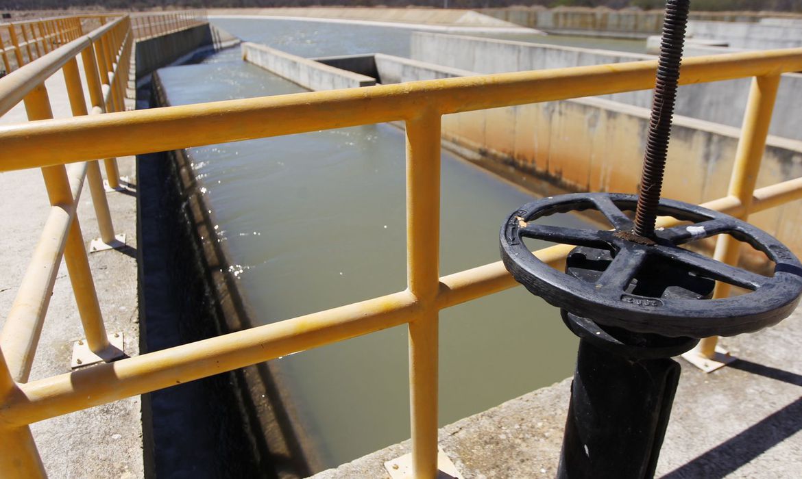 Canal do Sertão Baiano levará água a 44 cidades e beneficiará 1,2 mi de pessoas