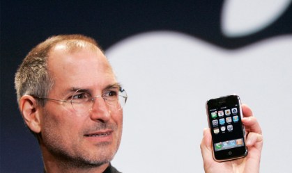 iPhone de 2007 é vendido em leilão por quase R$ 1 milhão