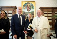 Joe Biden planeja ir ao funeral do papa Francisco, diz porta-voz