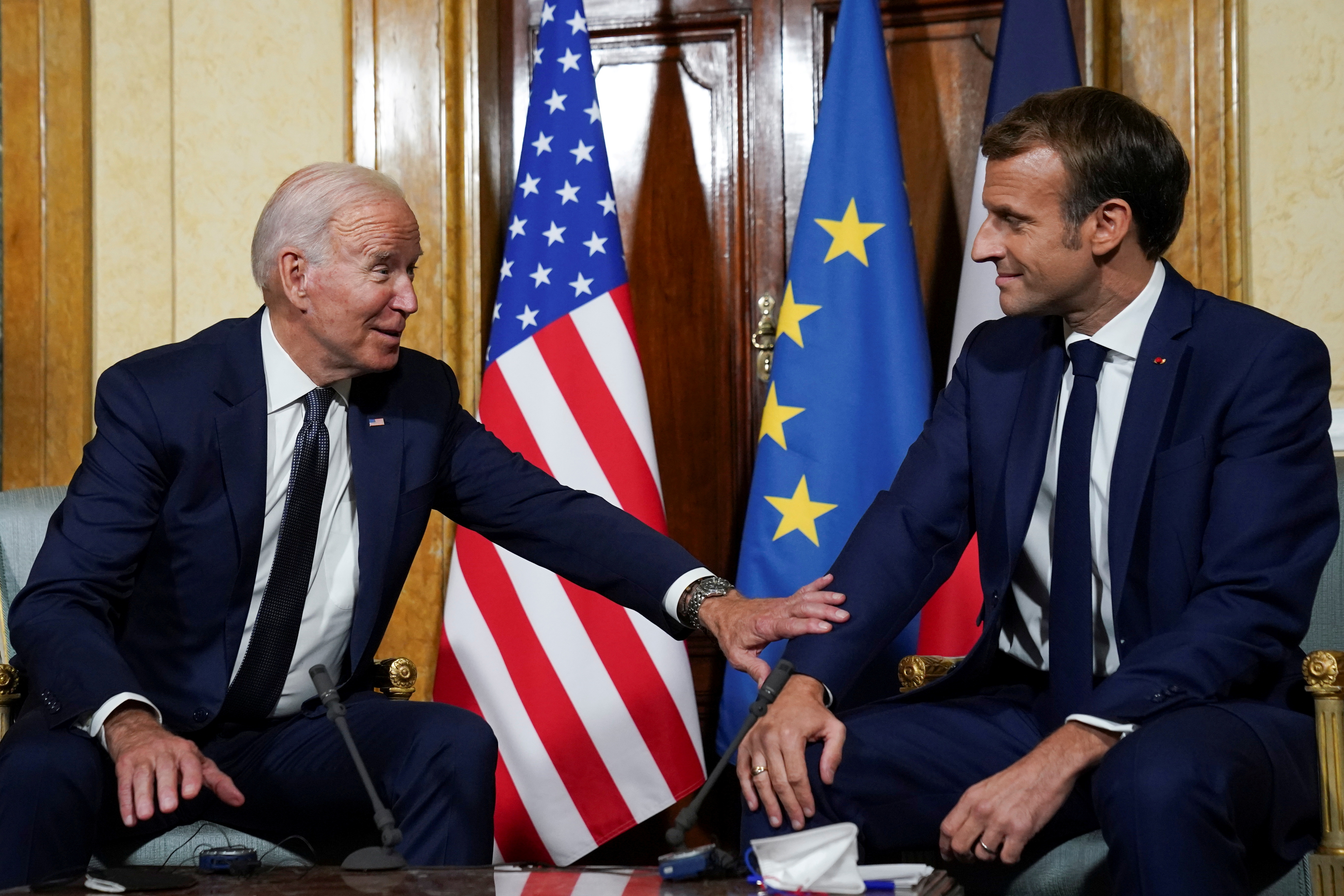 Biden e Macron se reúnem em Roma, antes de cúpula do G20
