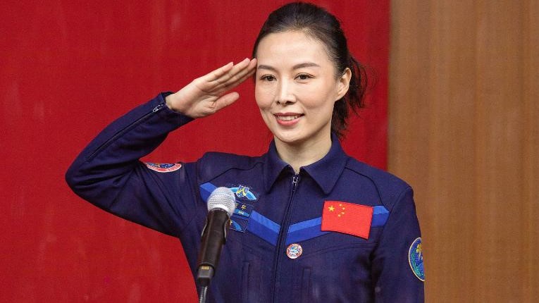 211014223055-wang-yaping-1014-exlarge-169