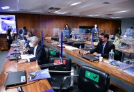 Senadores da CPI da Covid querem recorrer de arquivamento de ações contra Bolsonaro no STF