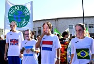 Manifestação durante o G20 junta pauta climática a reinvindicações trabalhistas