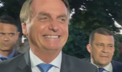 Bolsonaro minimiza impacto do relatório de Renan na CPI
