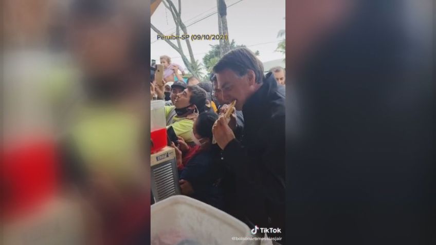 Jair Bolsonaro passa feriado no litoral paulista (10-10-2021) / CNN / Reprodução