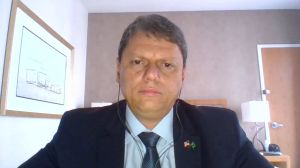 Marco das Ferrovias: Economia de frete pode chegar a 40%, diz Tarcísio à CNN Marco das Ferrovias: Economia de frete pode chegar a 40%, diz Tarcísio à CNN