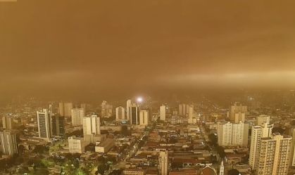 Tempestade de areia causa estragos no Mato Grosso do Sul