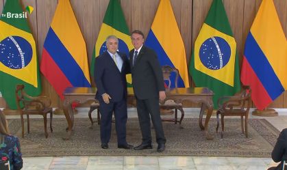 Ao lado de Duque, Bolsonaro diz que Brasil e Colômbia estão unidos pela Amazônia