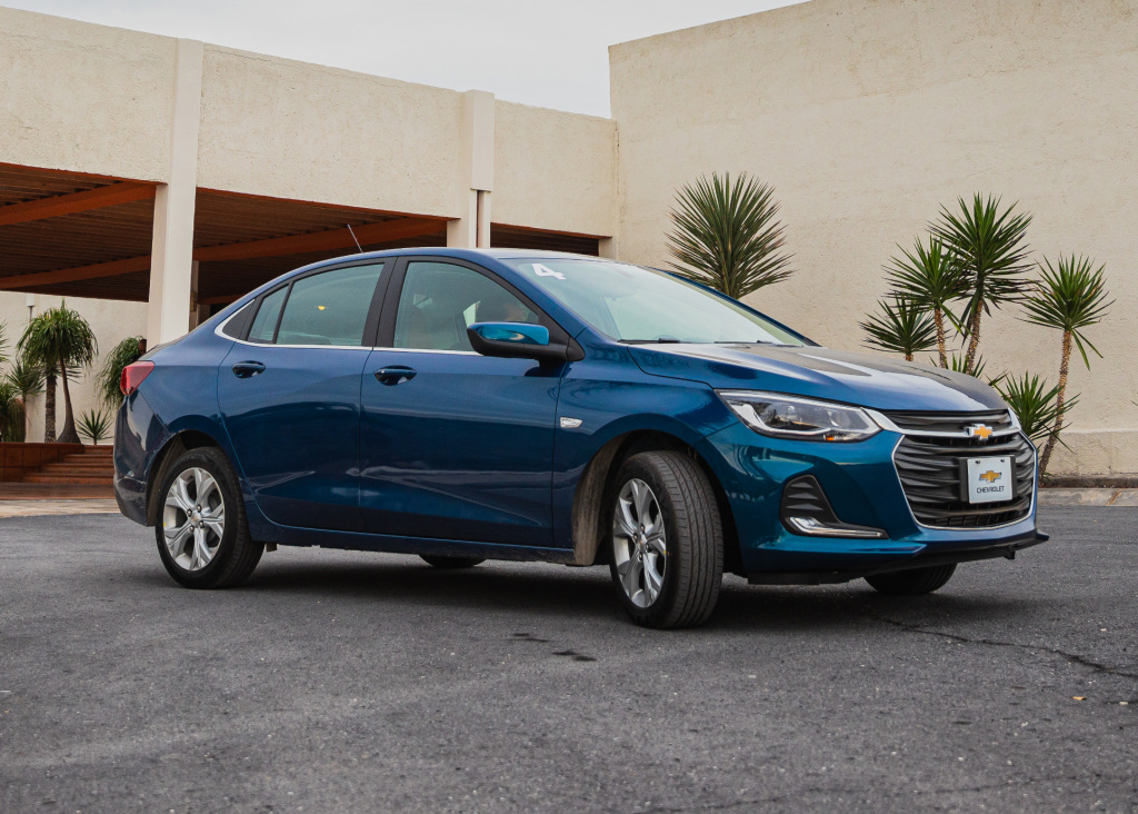 Chevrolet Onix Plus