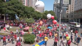 Concentração para manifestação contra o presidente Jair Bolsonaro no Rio de Janeiro