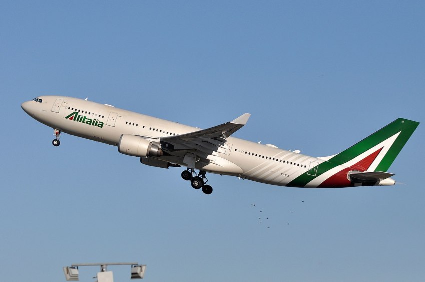 Avião da Alitalia / Wikimedia Commons