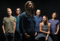 Foo Fighters anuncia cancelamento da turnê de 2022 após morte de Taylor Hawkins