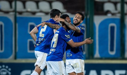Por salários atrasados, jogadores do Cruzeiro anunciam greve