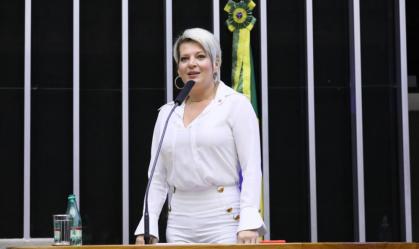Oposição reúne 92 assinaturas para tentar adiar votação da PEC de Benefícios