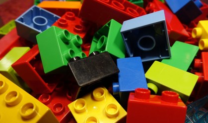 Lego suspende atividades em parte das lojas na Rússia por falta de materiais