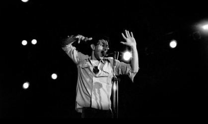 Fãs celebram obra de Renato Russo após 25 anos da morte do cantor