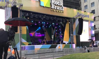 Chuva esvazia primeiro dia do festival Rock Brasil 40 anos no Rio de Janeiro