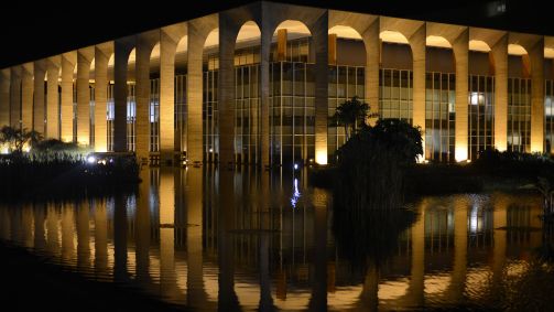 Depois de 5 anos em contração, Itamaraty planeja expandir representações do país no exterior em 2022