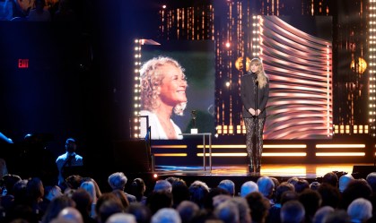 Taylor Swift e Obama lideram tributos de indicados ao Hall da Fama do Rock