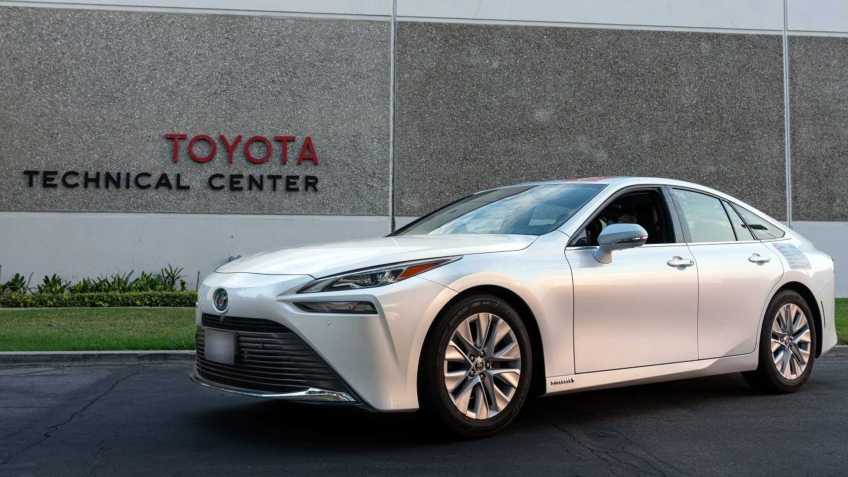 Toyota Mirai • Divulgação