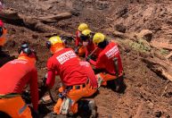 Bombeiros encontram corpo em Brumadinho 2 anos e 8 meses após tragédia